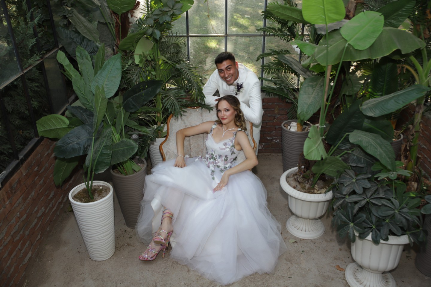 Serada Gelin - Kuşadası F1 Foto & Video
